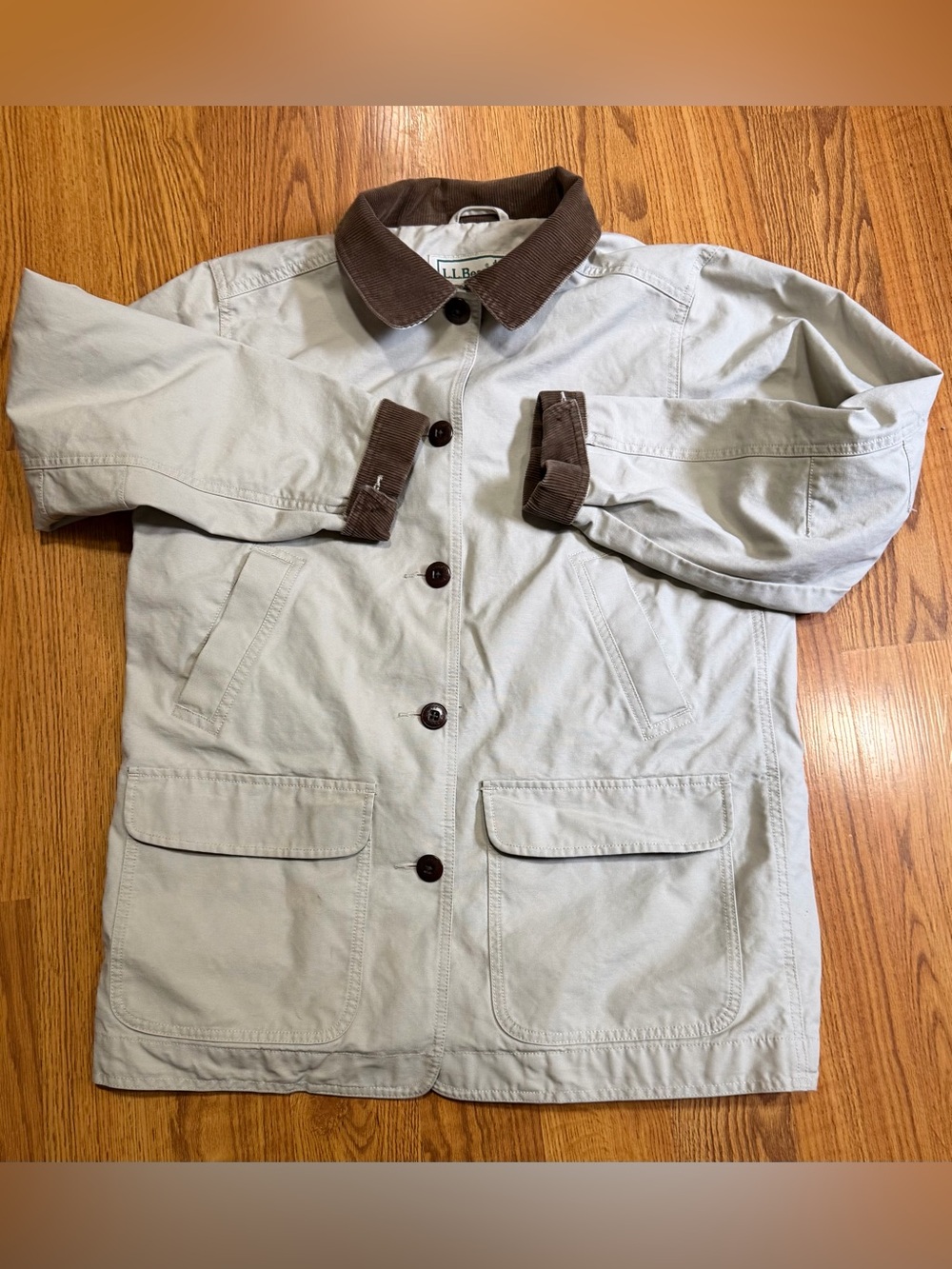 Vtg.  L.L. Bean Chore/BarnJacket  Tan/Dark Brown  Woodland Lining Women’s Size M